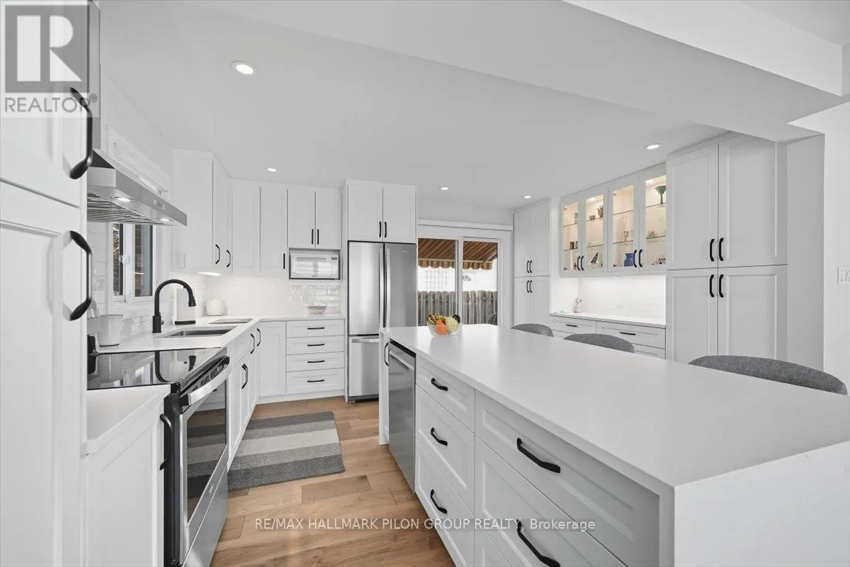 6343 VISENEAU DRIVE