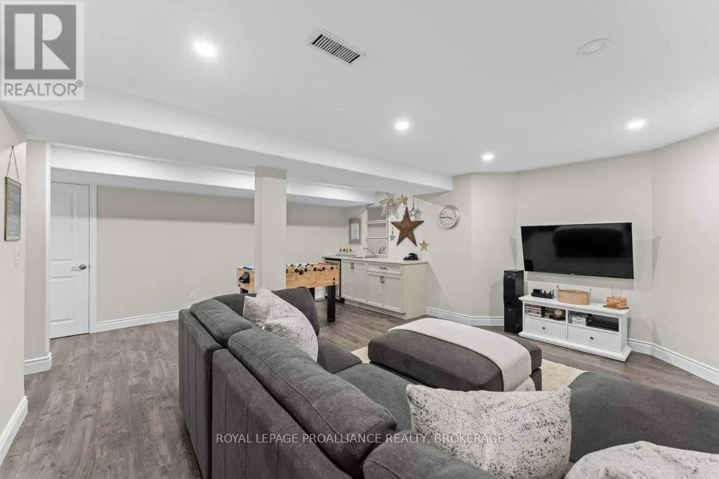 1415 STONERIDGE DRIVE