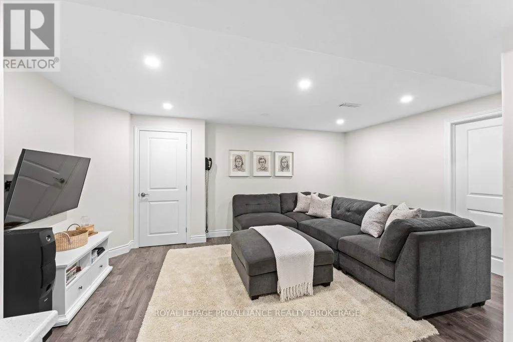 1415 STONERIDGE DRIVE