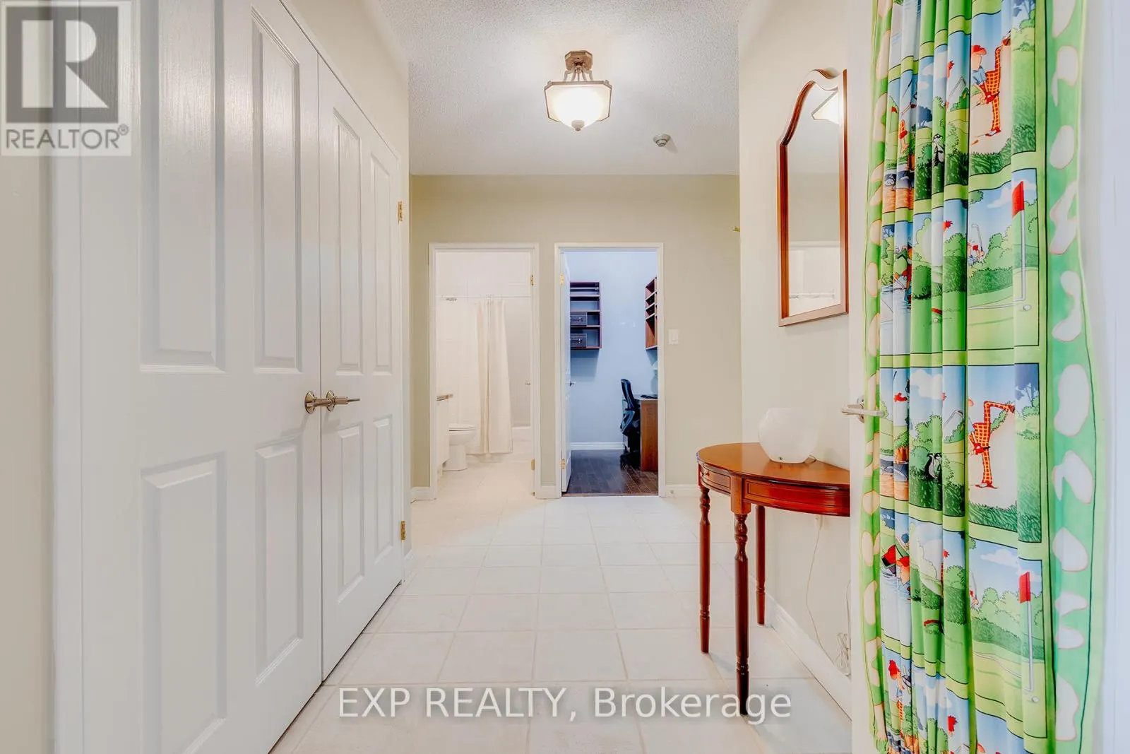 403 - 255 KEATS WAY