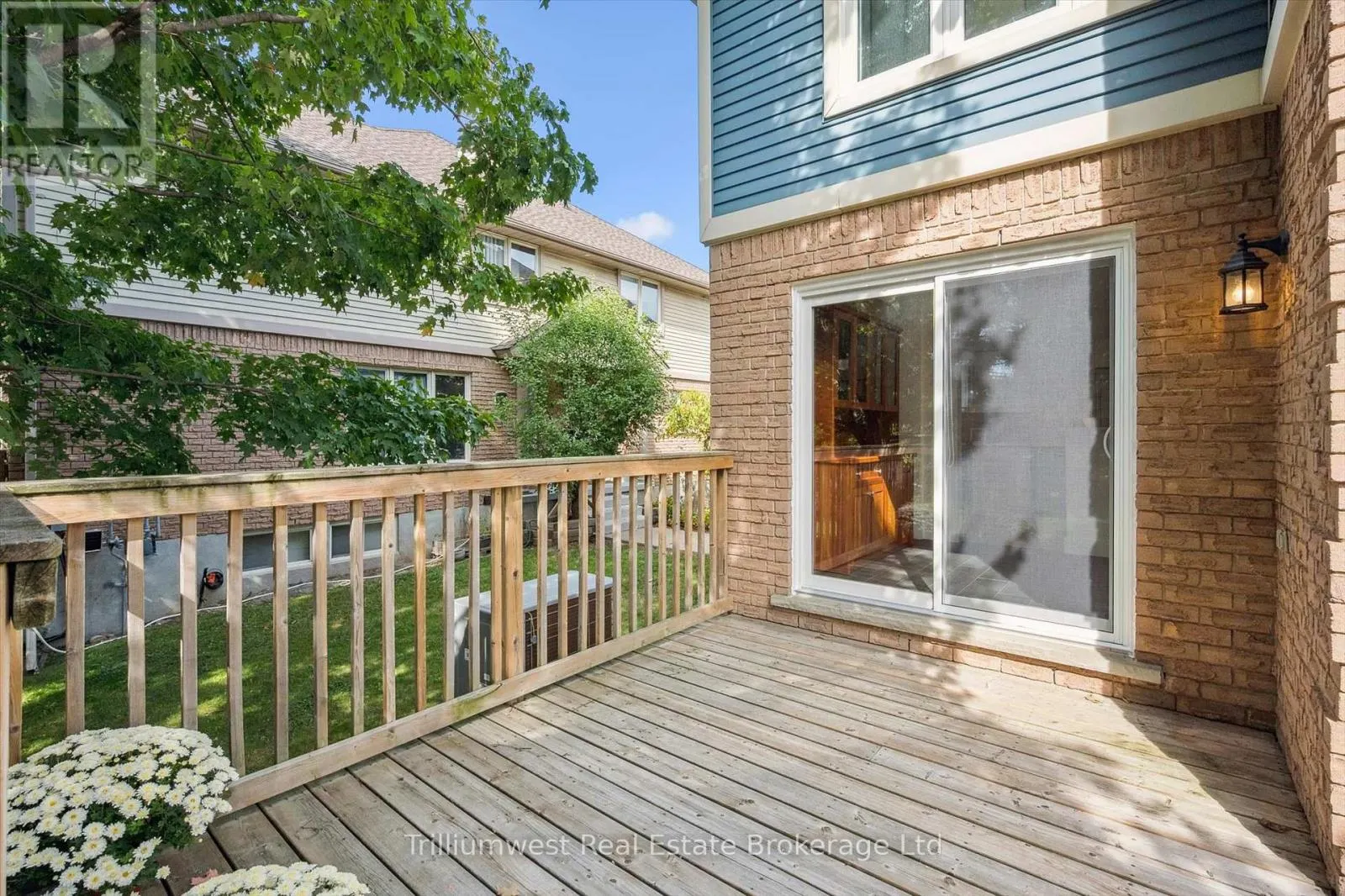 64 - 941 GORDON STREET, #64