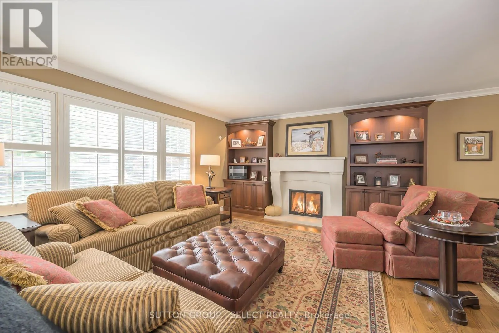 272 COMMISSIONERS ROAD E