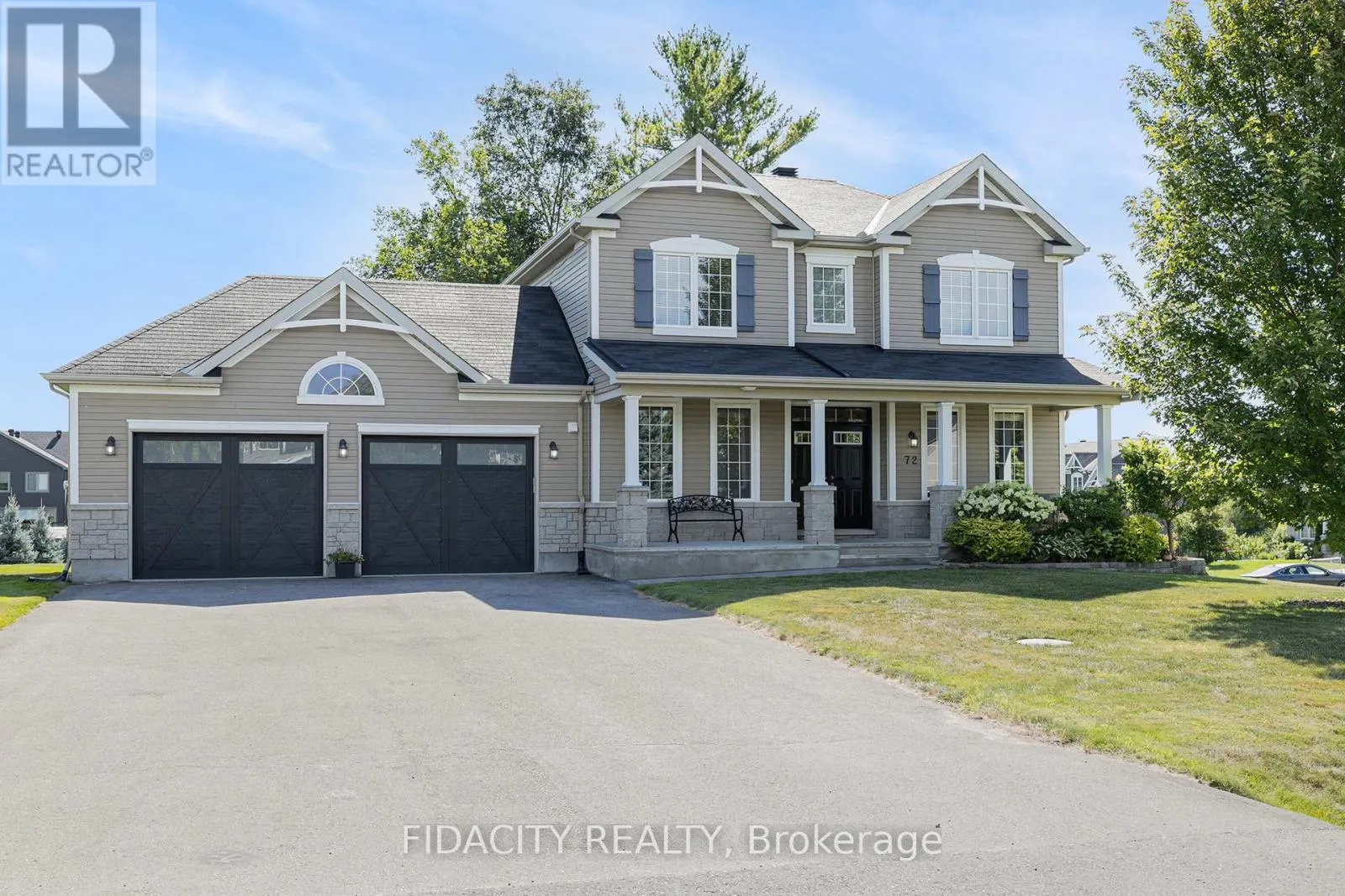 72 WHITE TAIL DRIVE