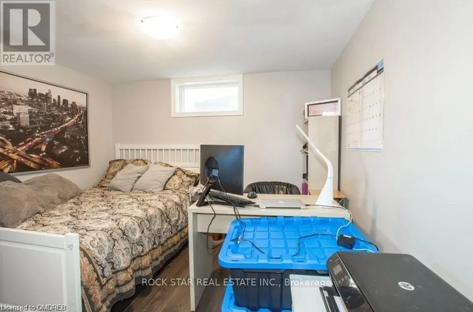 LOWER - 17 RIDGEVIEW AVENUE