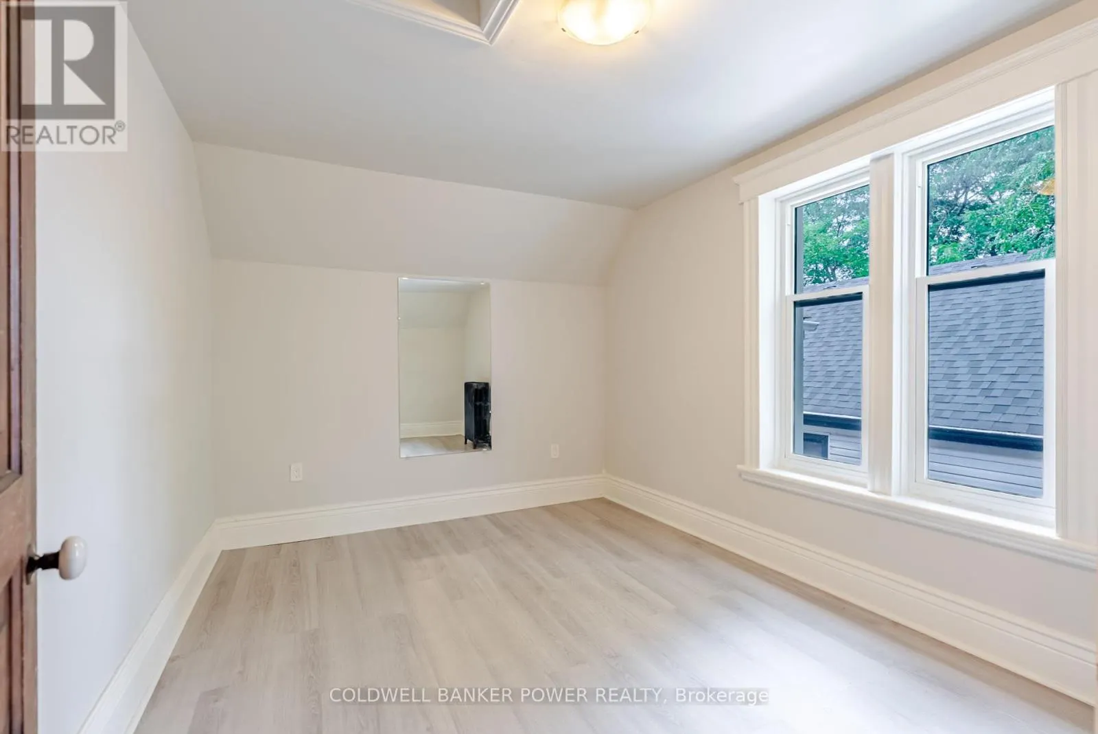 38 LINWOOD STREET