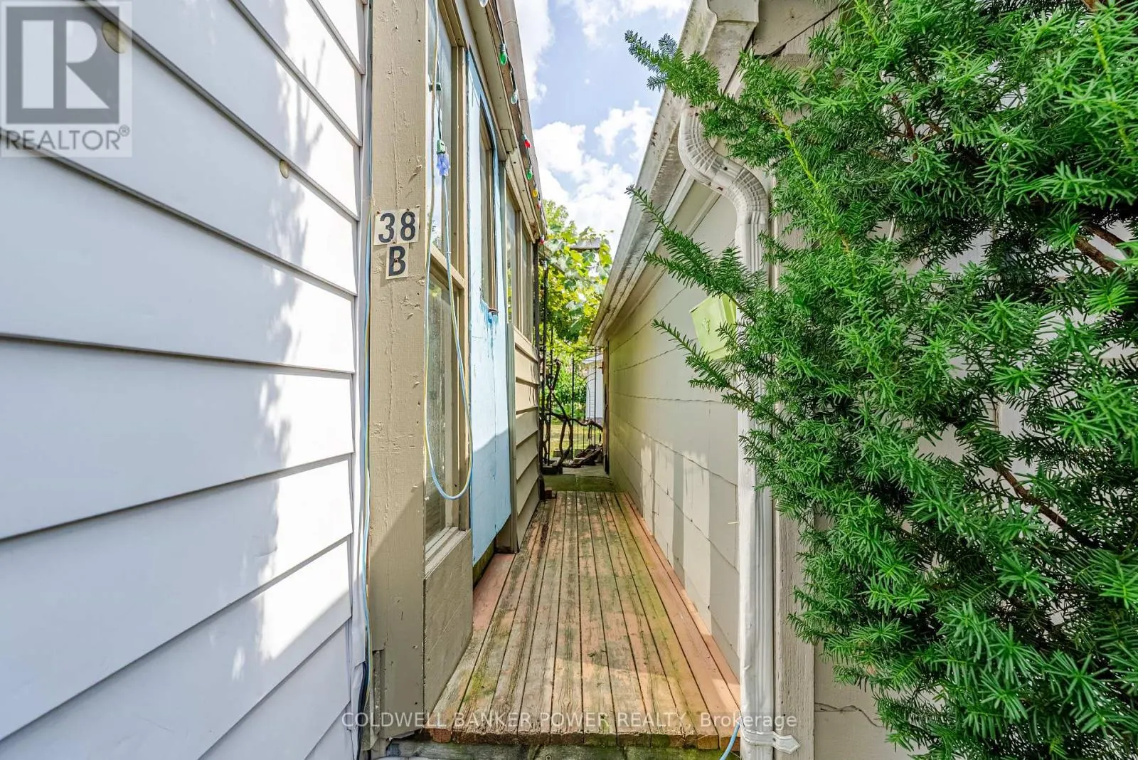 38 LINWOOD STREET