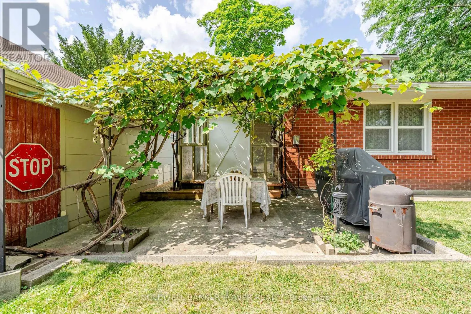 38 LINWOOD STREET