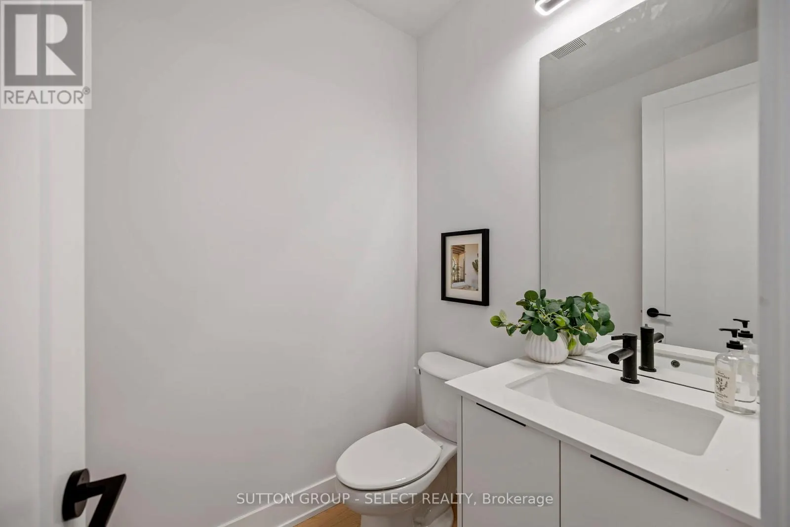 28 - 1175 RIVERBEND ROAD, #28