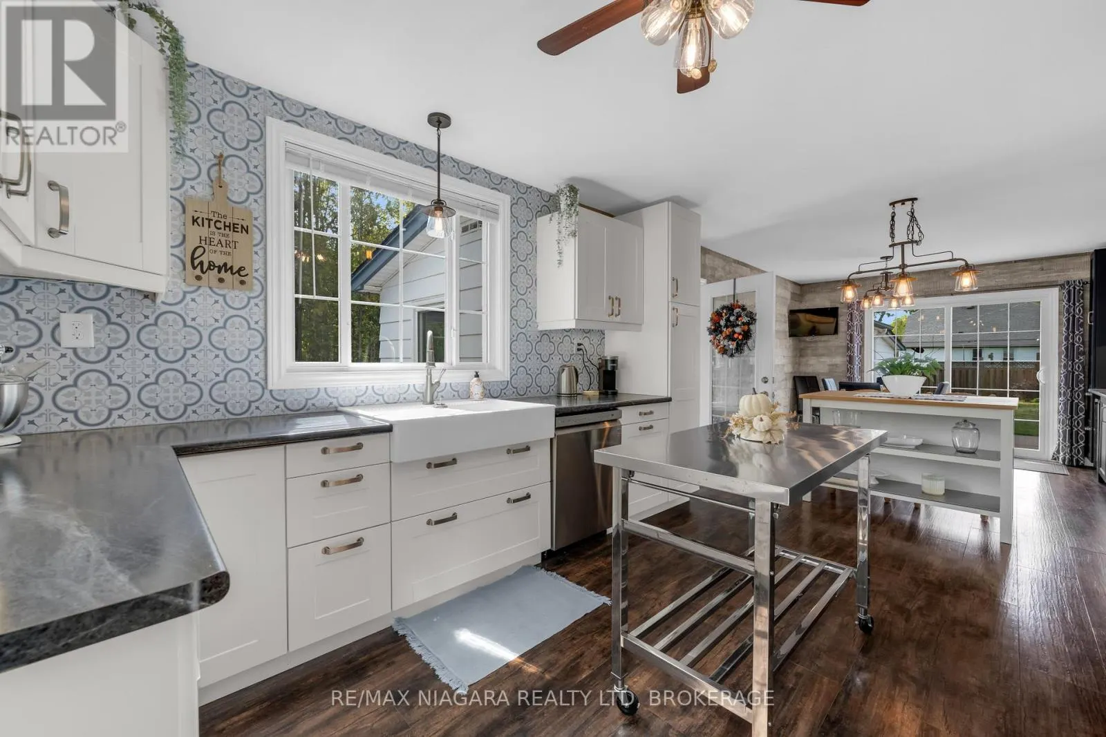 351 CRESCENT ROAD W