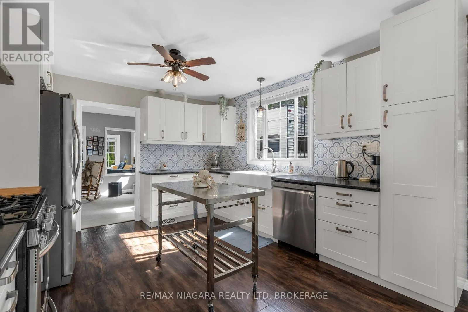 351 CRESCENT ROAD W