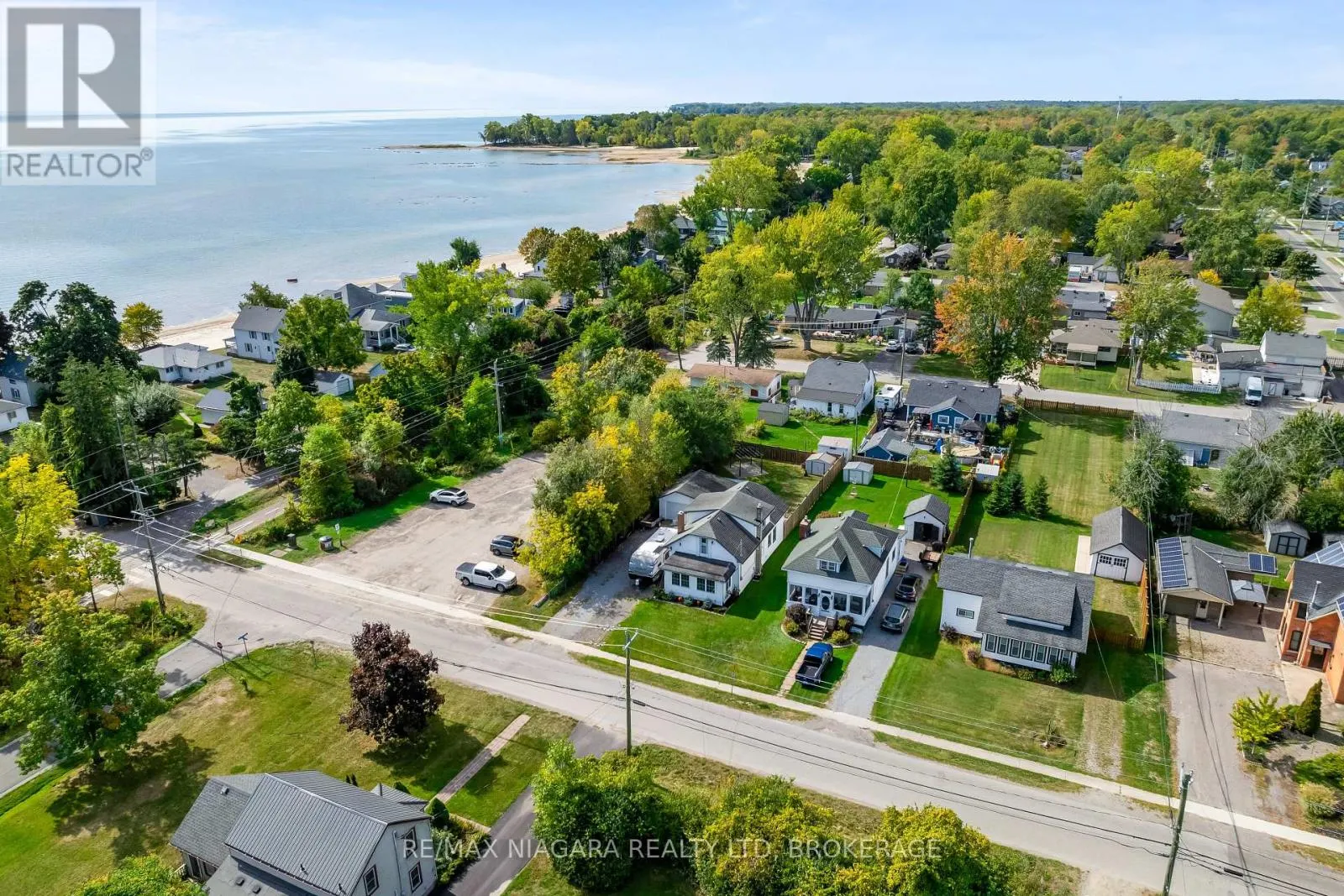 351 CRESCENT ROAD W