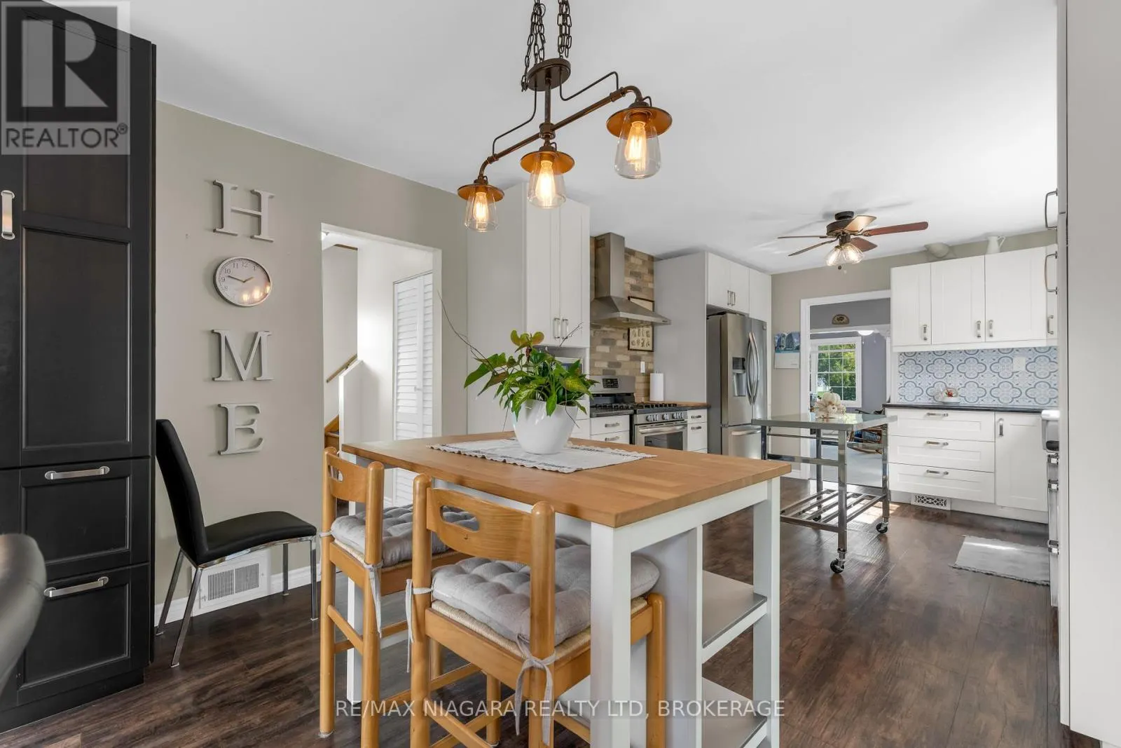 351 CRESCENT ROAD W