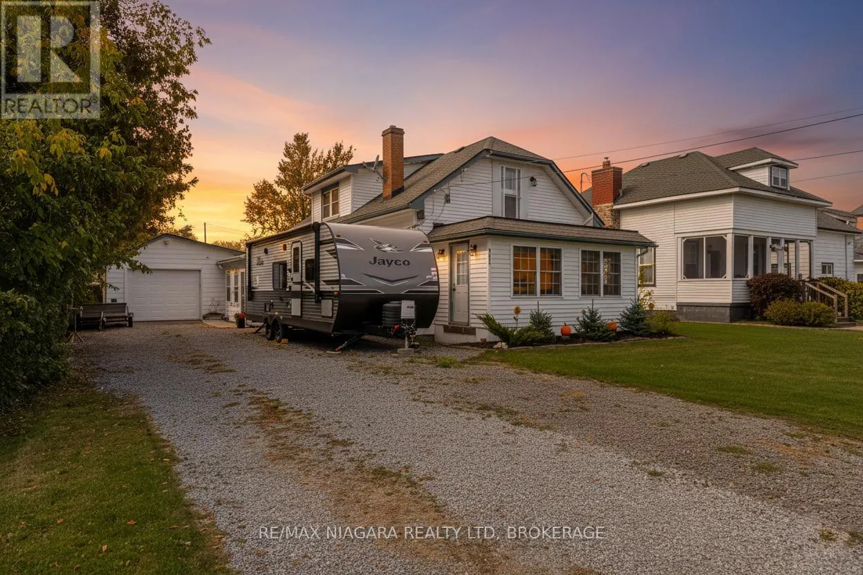 351 CRESCENT ROAD W