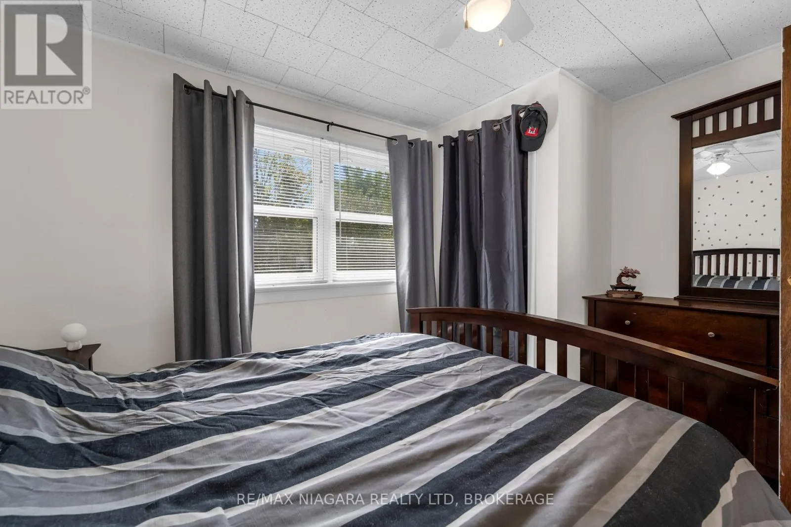 351 CRESCENT ROAD W