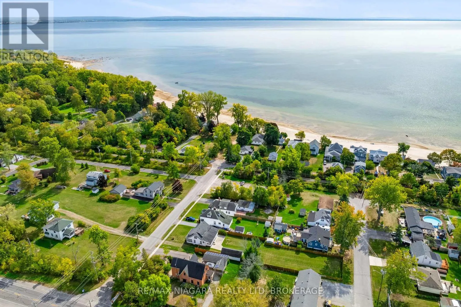 351 CRESCENT ROAD W