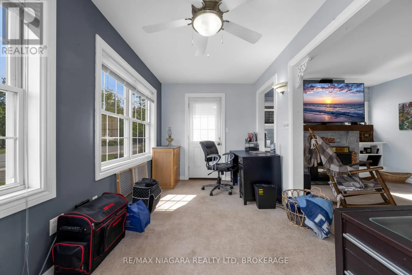 351 CRESCENT ROAD W