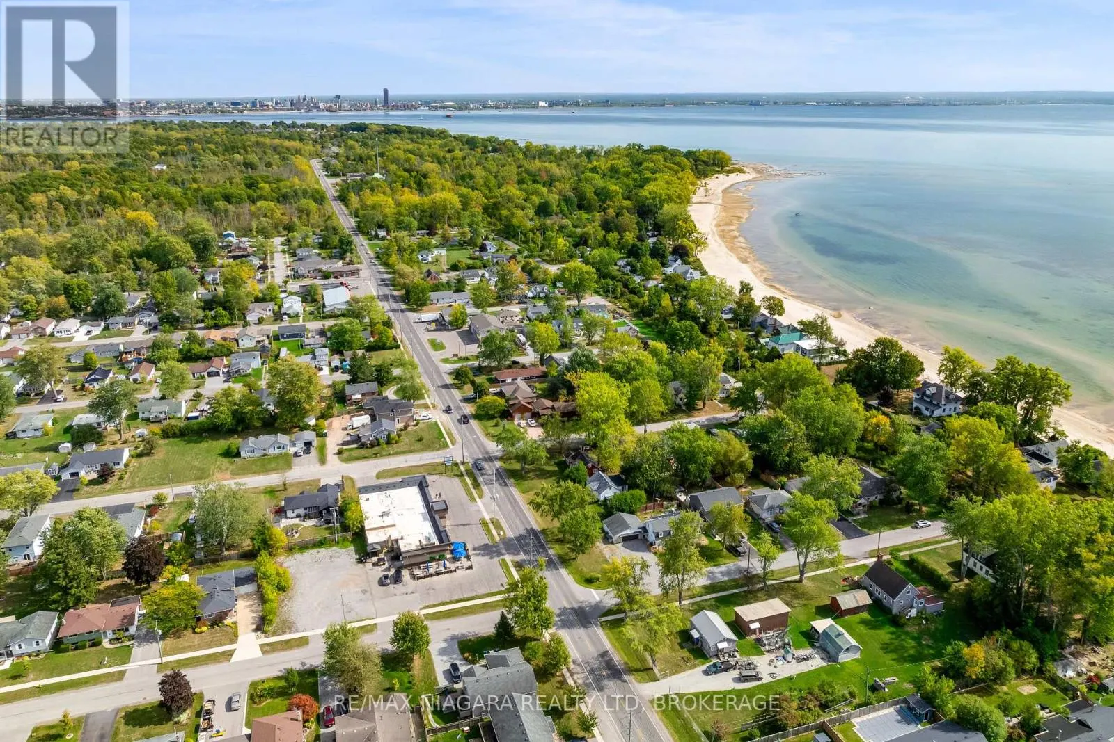 351 CRESCENT ROAD W
