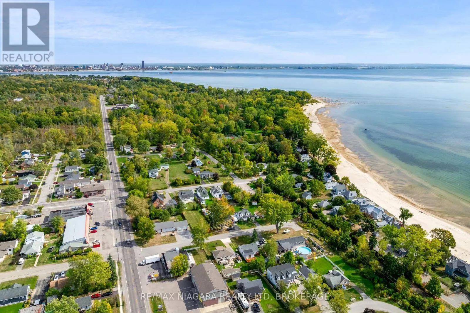 351 CRESCENT ROAD W