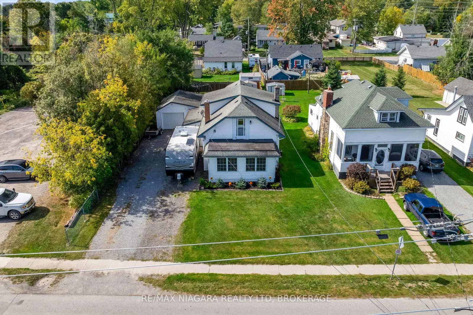 351 CRESCENT ROAD W