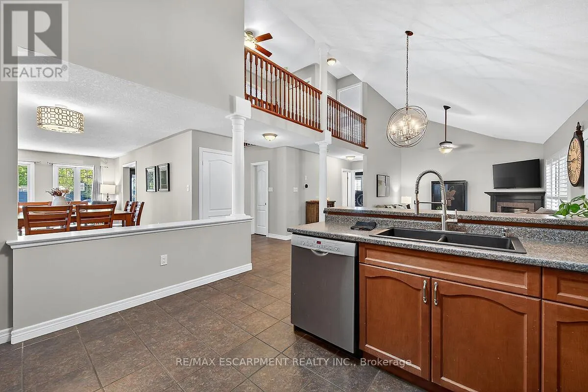 43 CLAYMORE CRESCENT