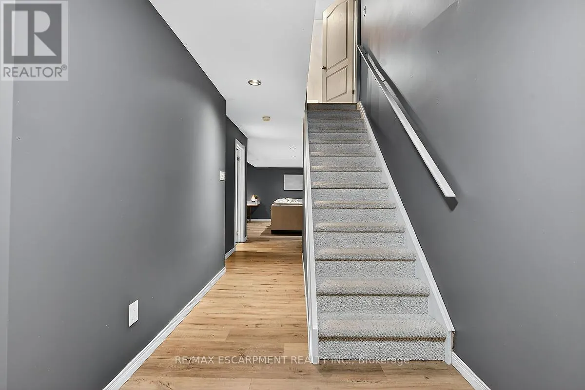 43 CLAYMORE CRESCENT