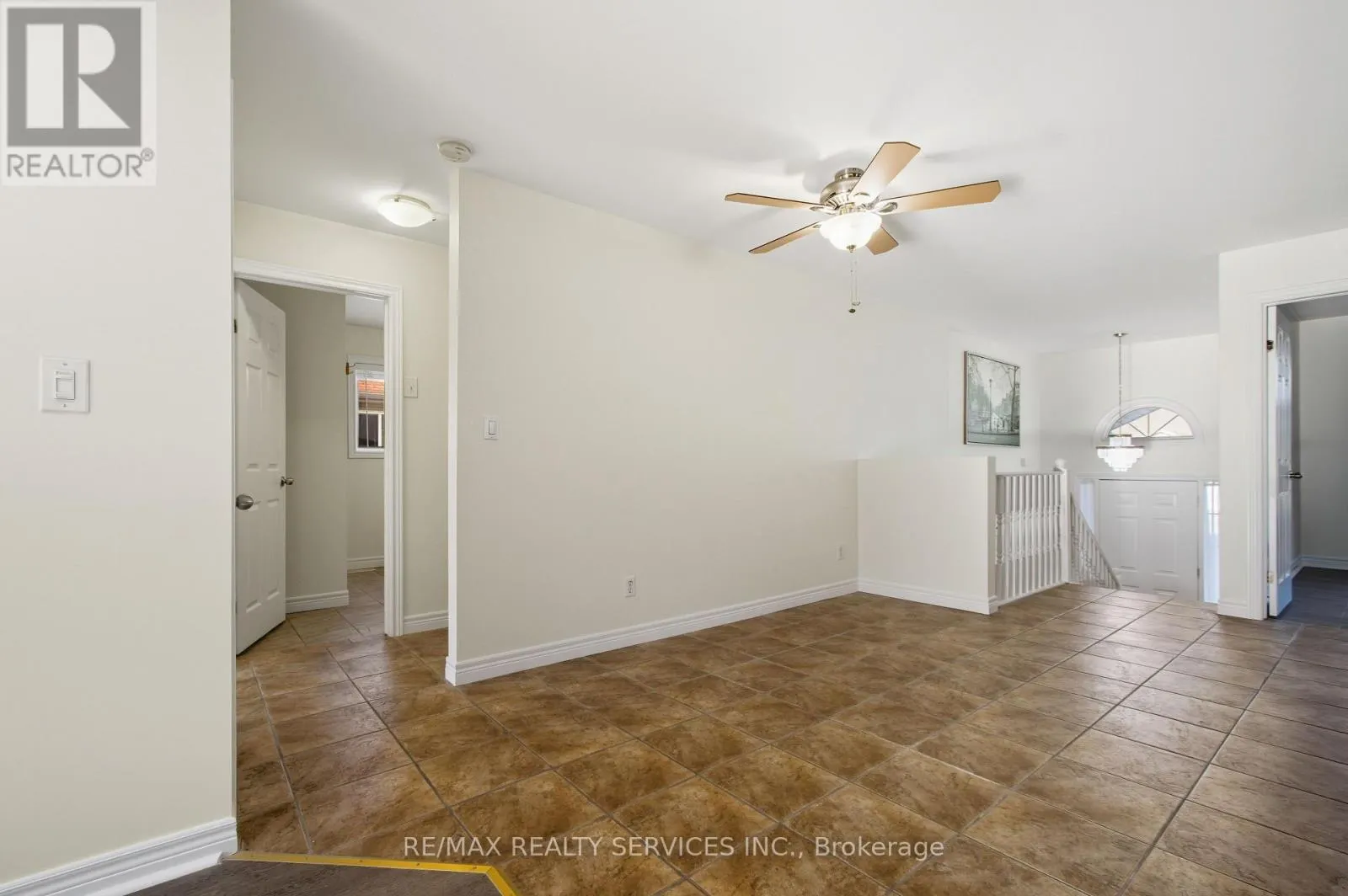1039 CLOVER AVENUE