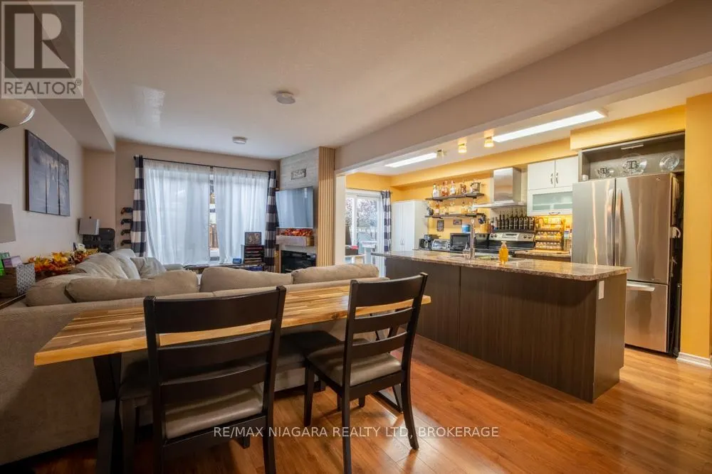 105 BISSET AVENUE