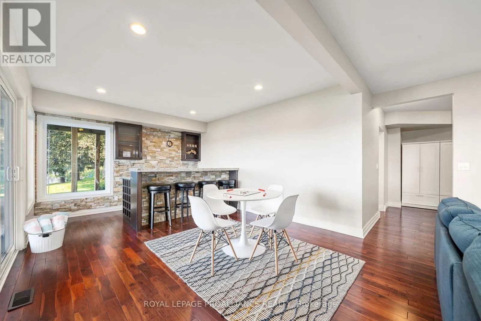 39 EASTERN AVENUE