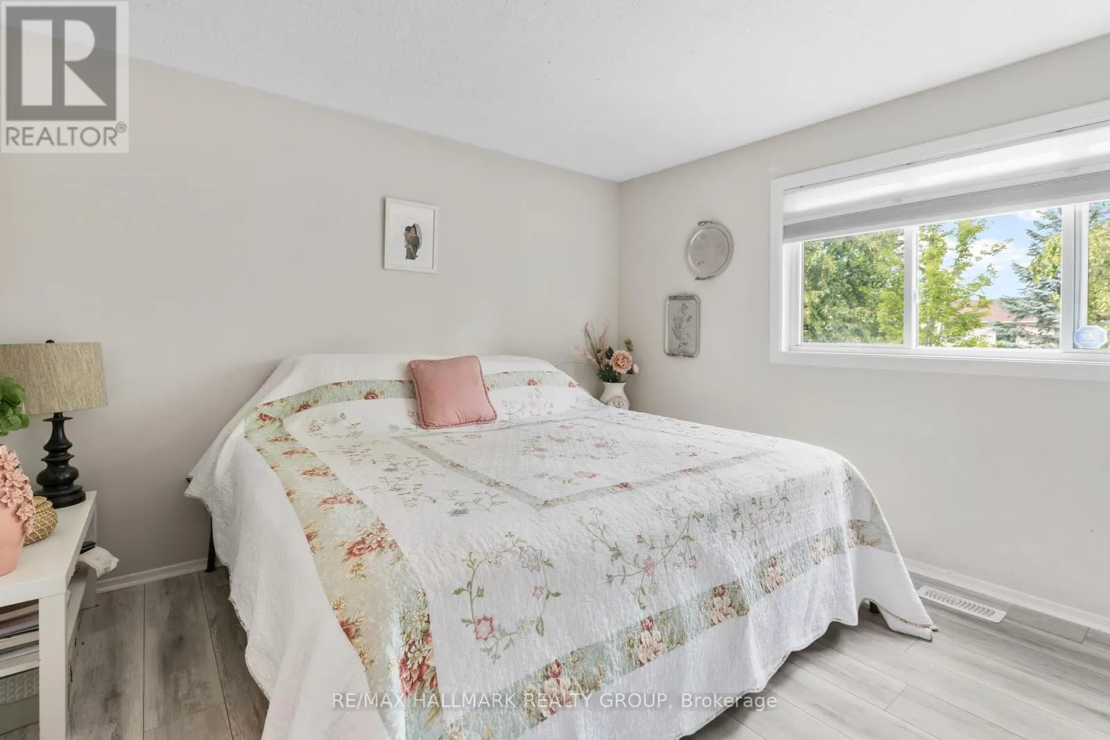 17 - 1598 HOSKINS CRESCENT