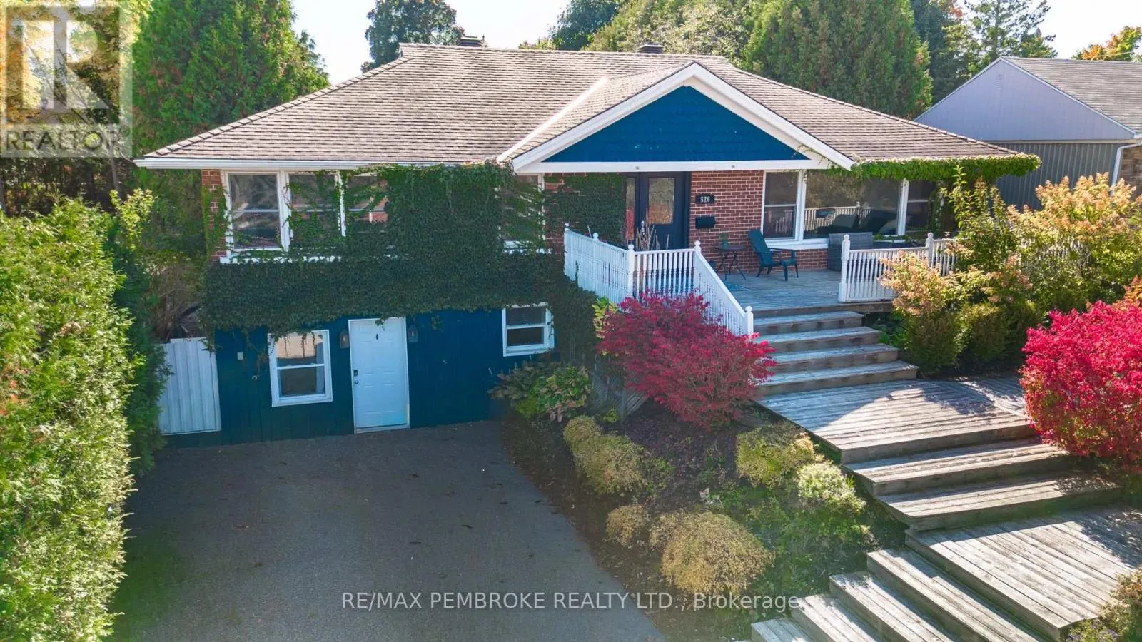 526 ESTHER STREET