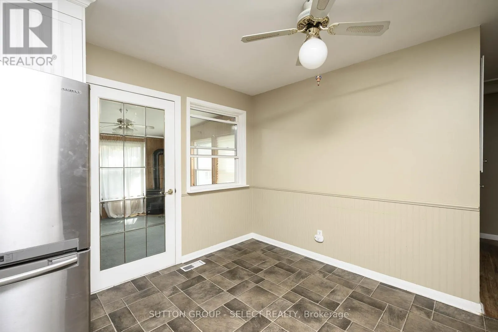 110 LAURENTIAN DRIVE N