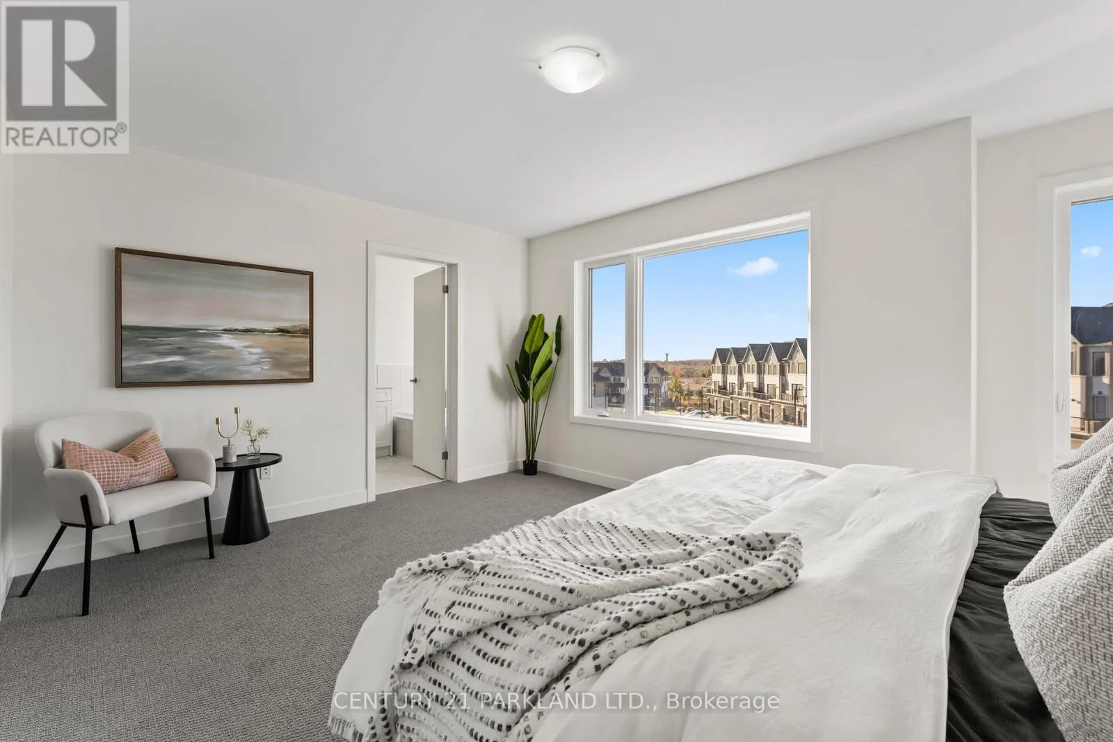 #3 - 160 DENSMORE ROAD
