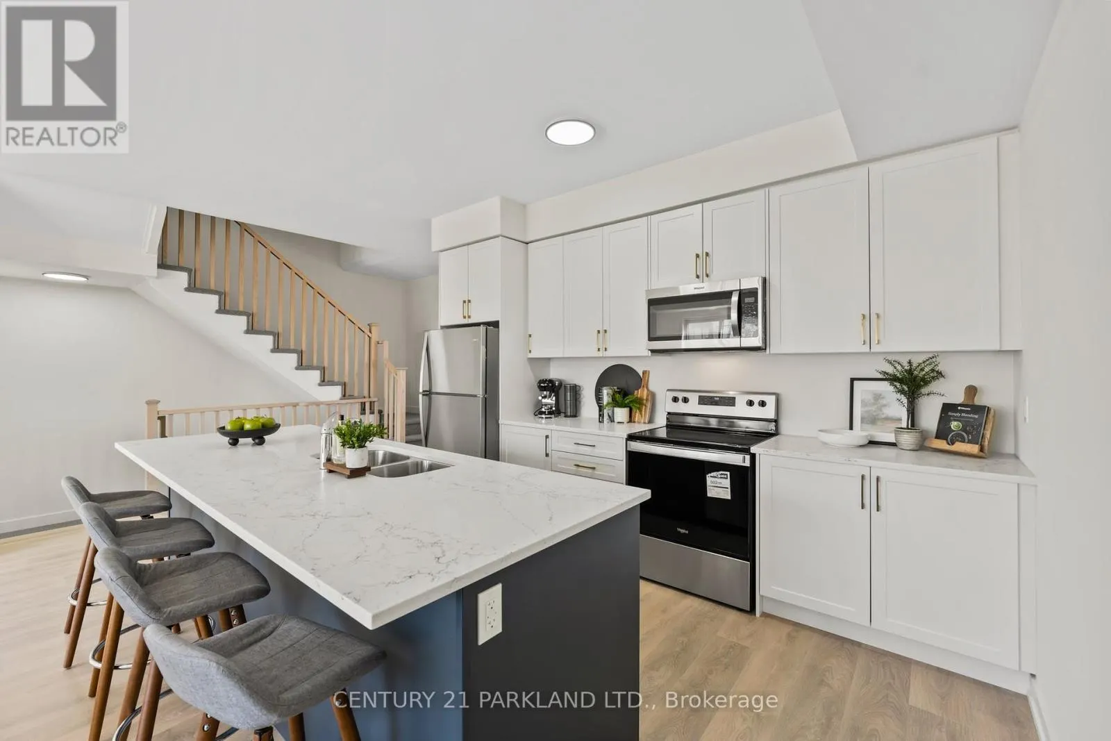 #3 - 160 DENSMORE ROAD