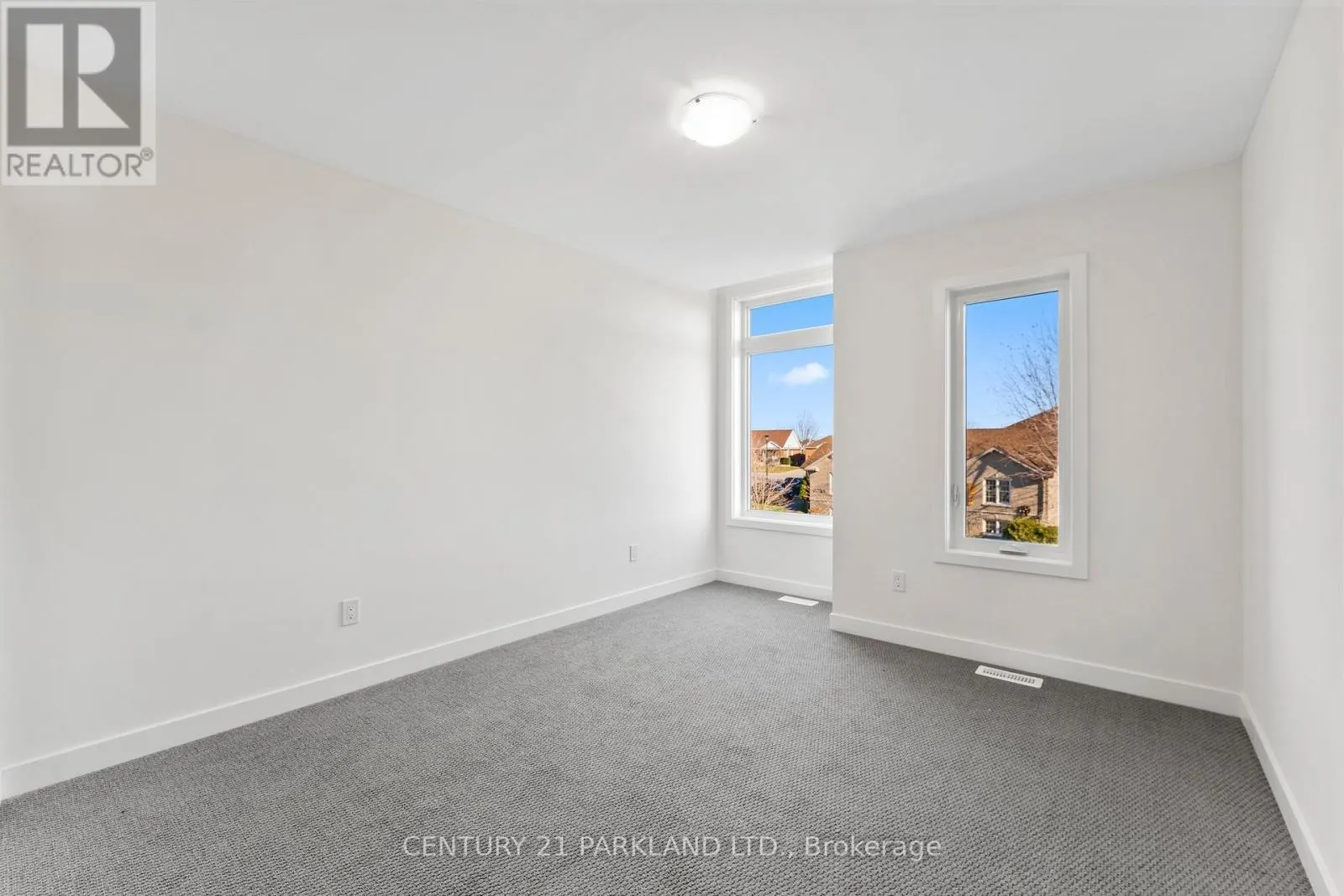 #3 - 160 DENSMORE ROAD