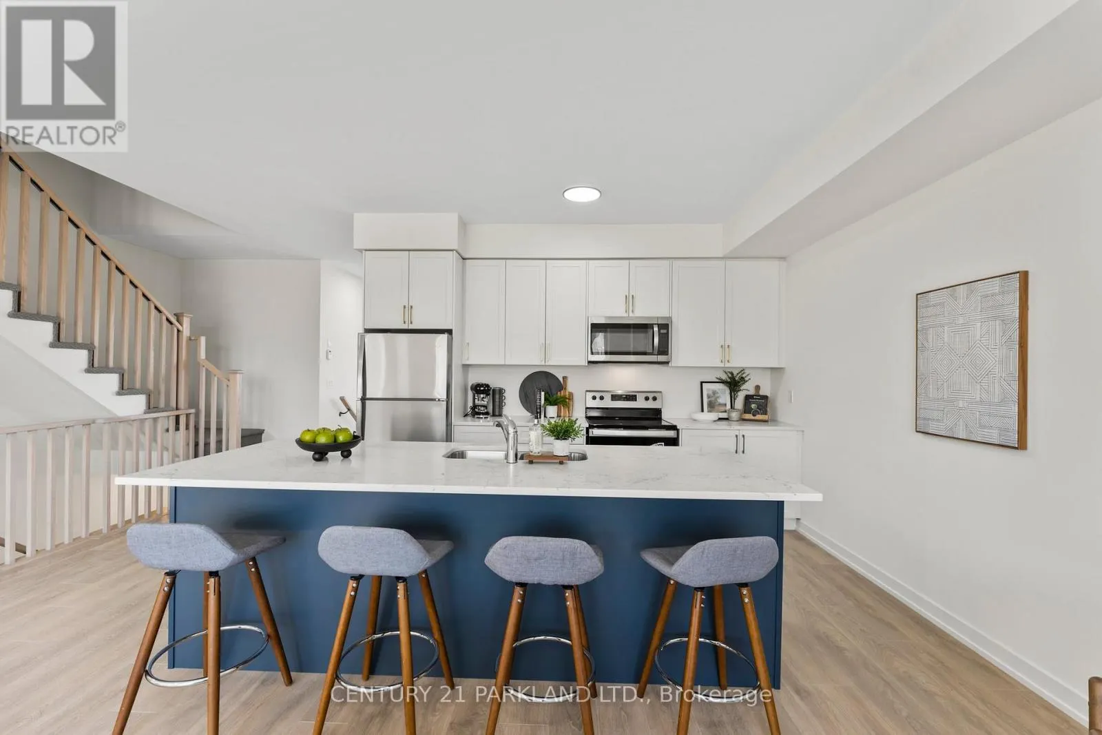 #3 - 160 DENSMORE ROAD