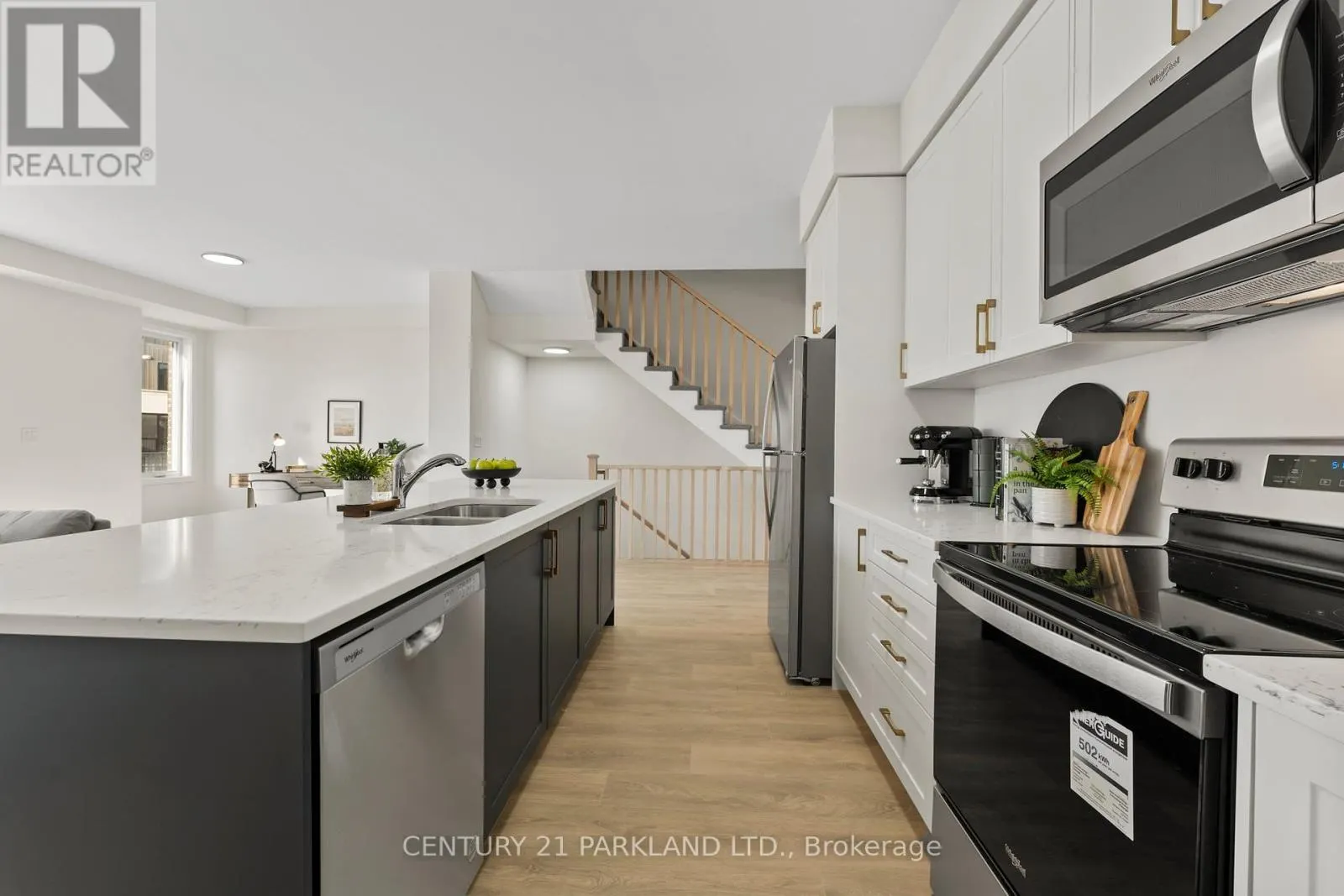 #3 - 160 DENSMORE ROAD
