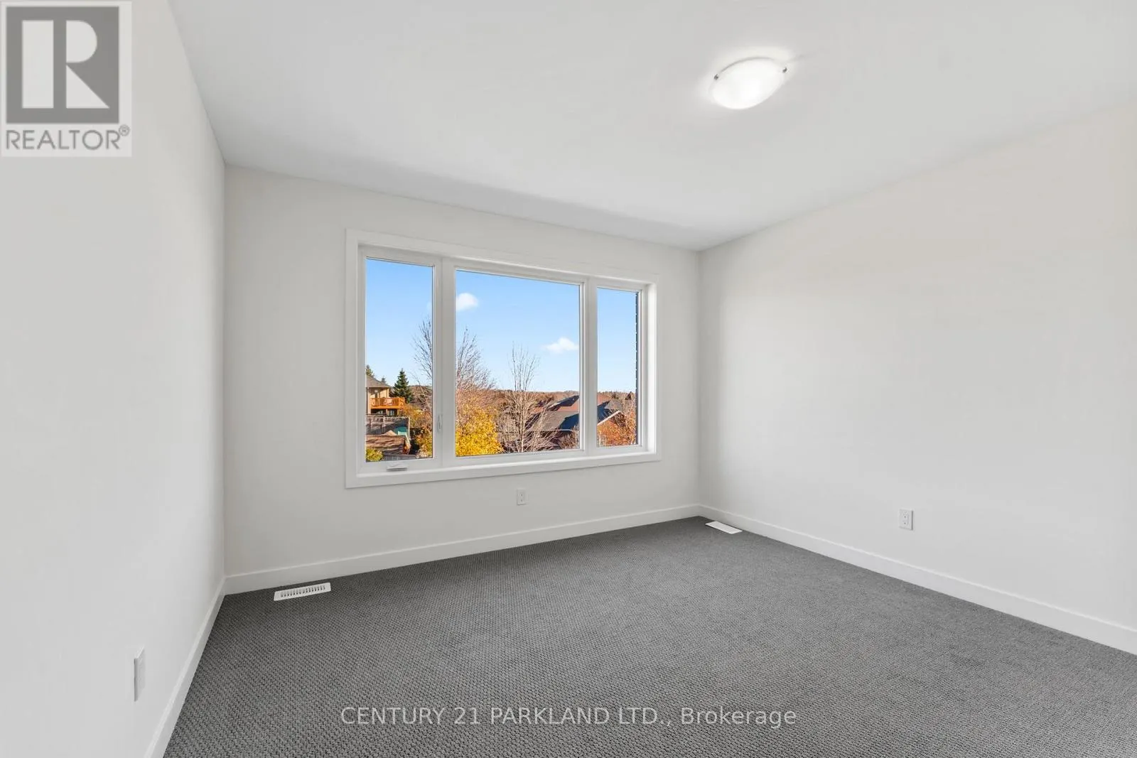 #3 - 160 DENSMORE ROAD