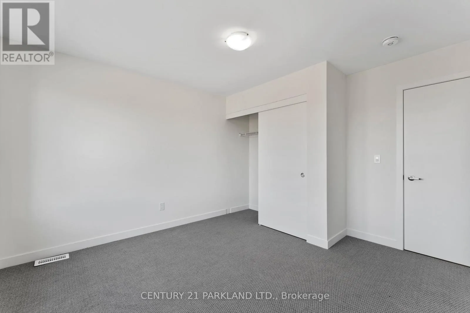 #3 - 160 DENSMORE ROAD