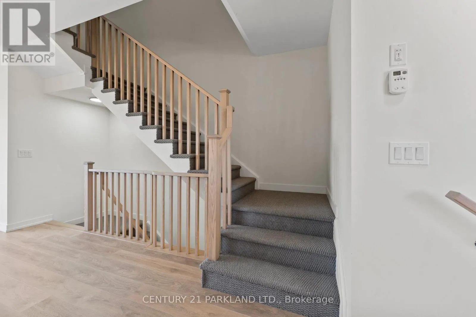 #3 - 160 DENSMORE ROAD