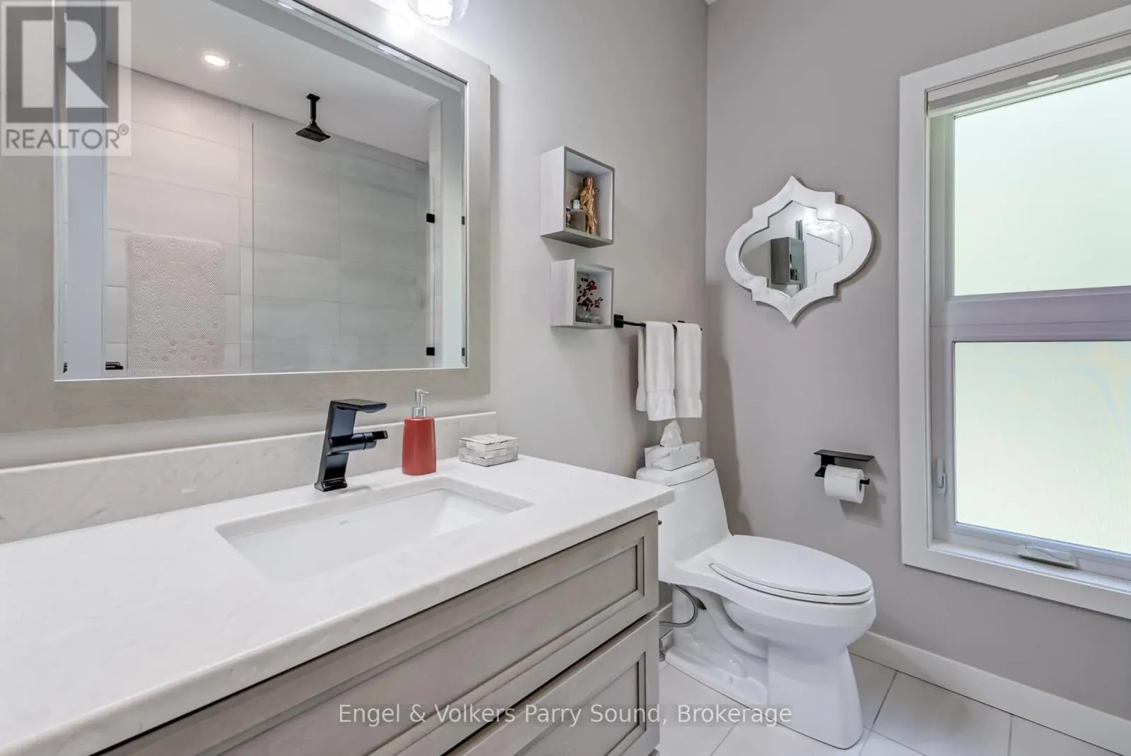 15 CARLING COVE DRIVE