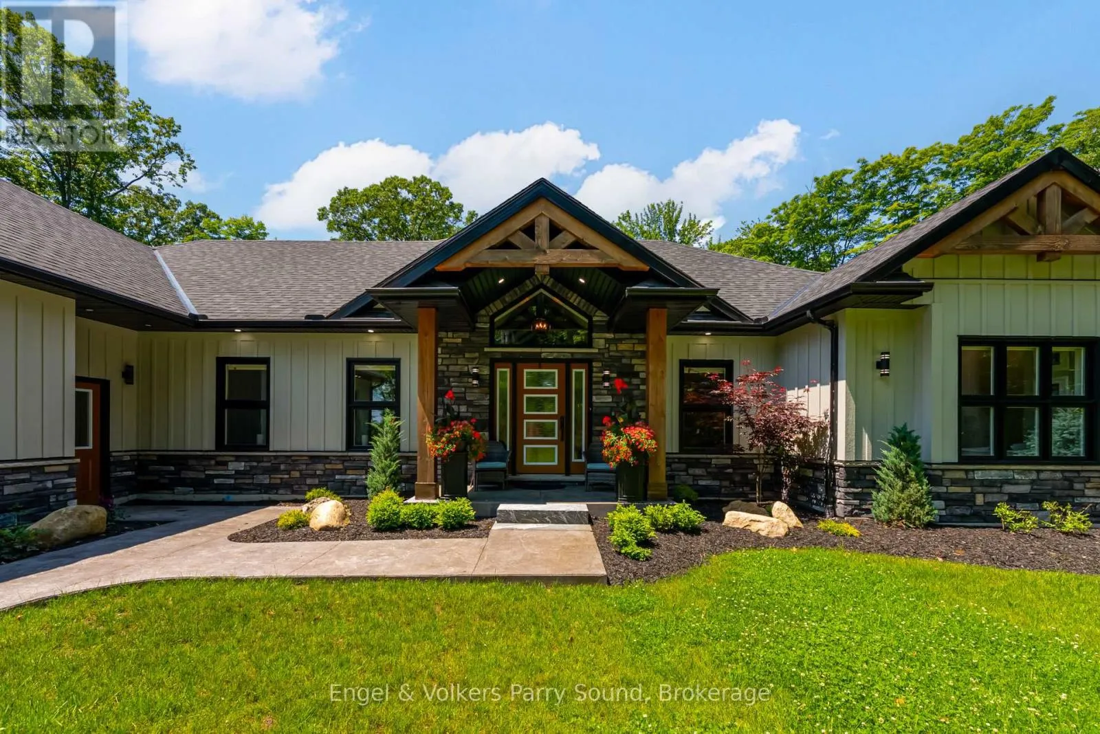 15 CARLING COVE DRIVE