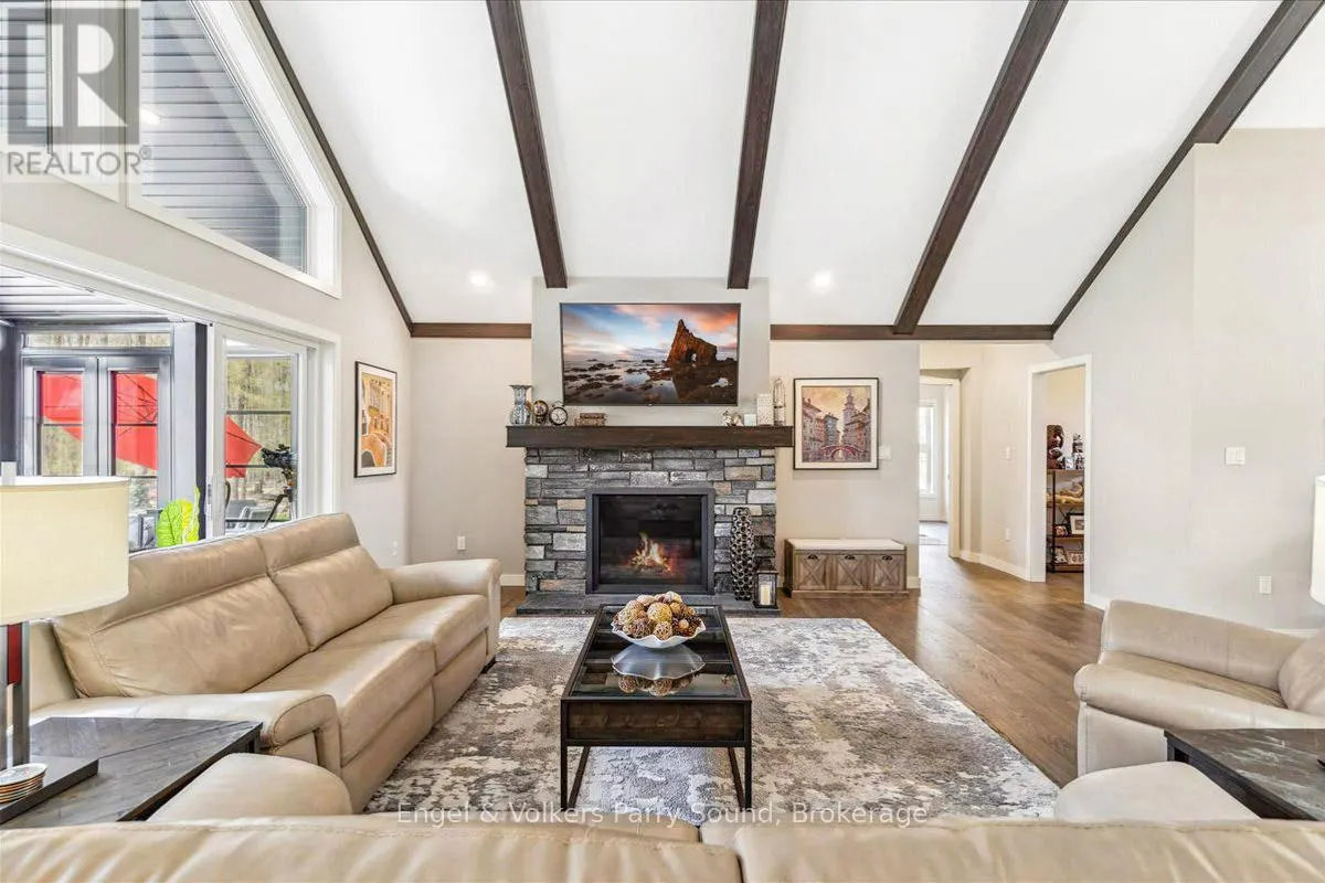 15 CARLING COVE DRIVE