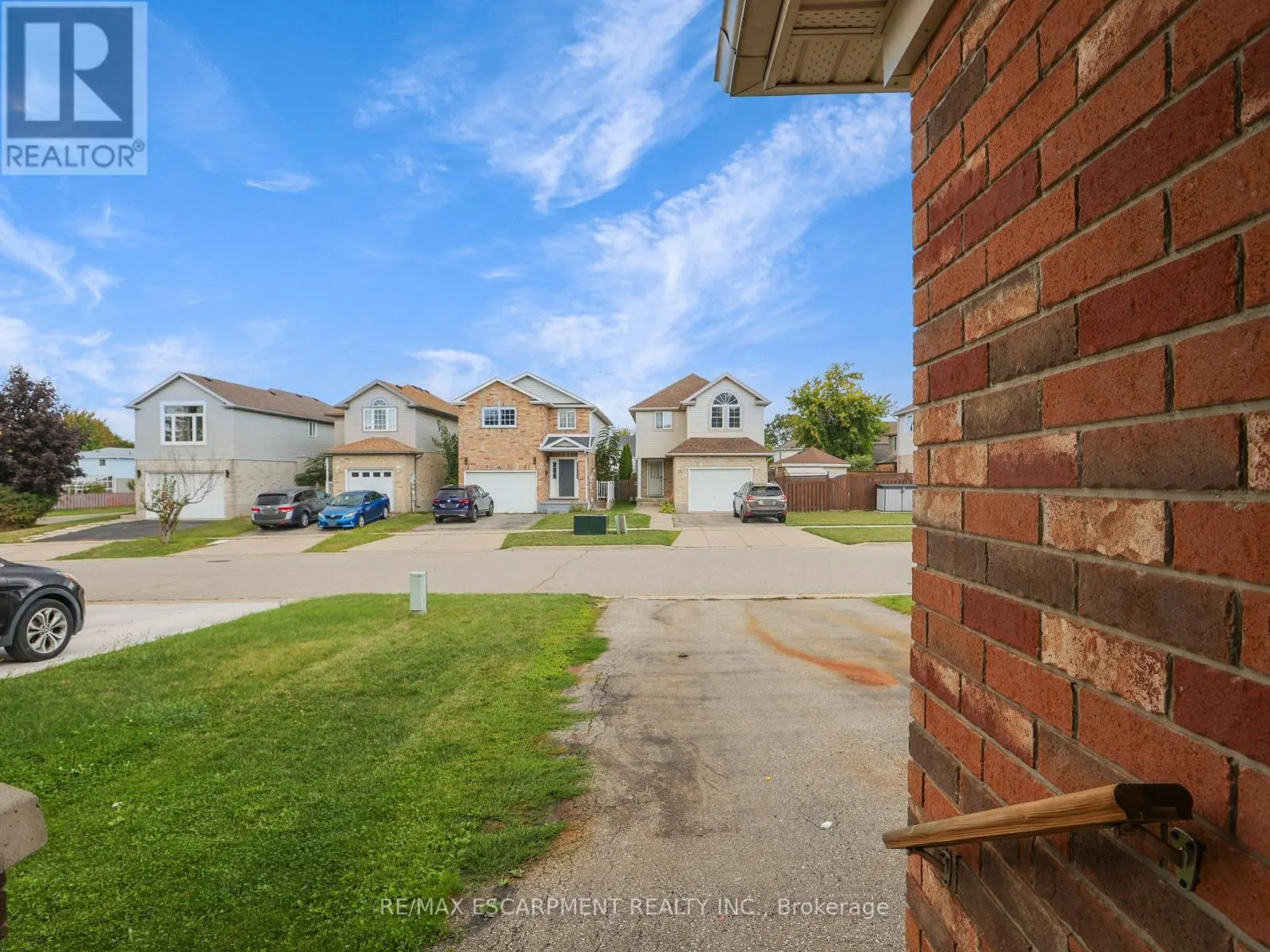 14 CHATEAU CRESCENT
