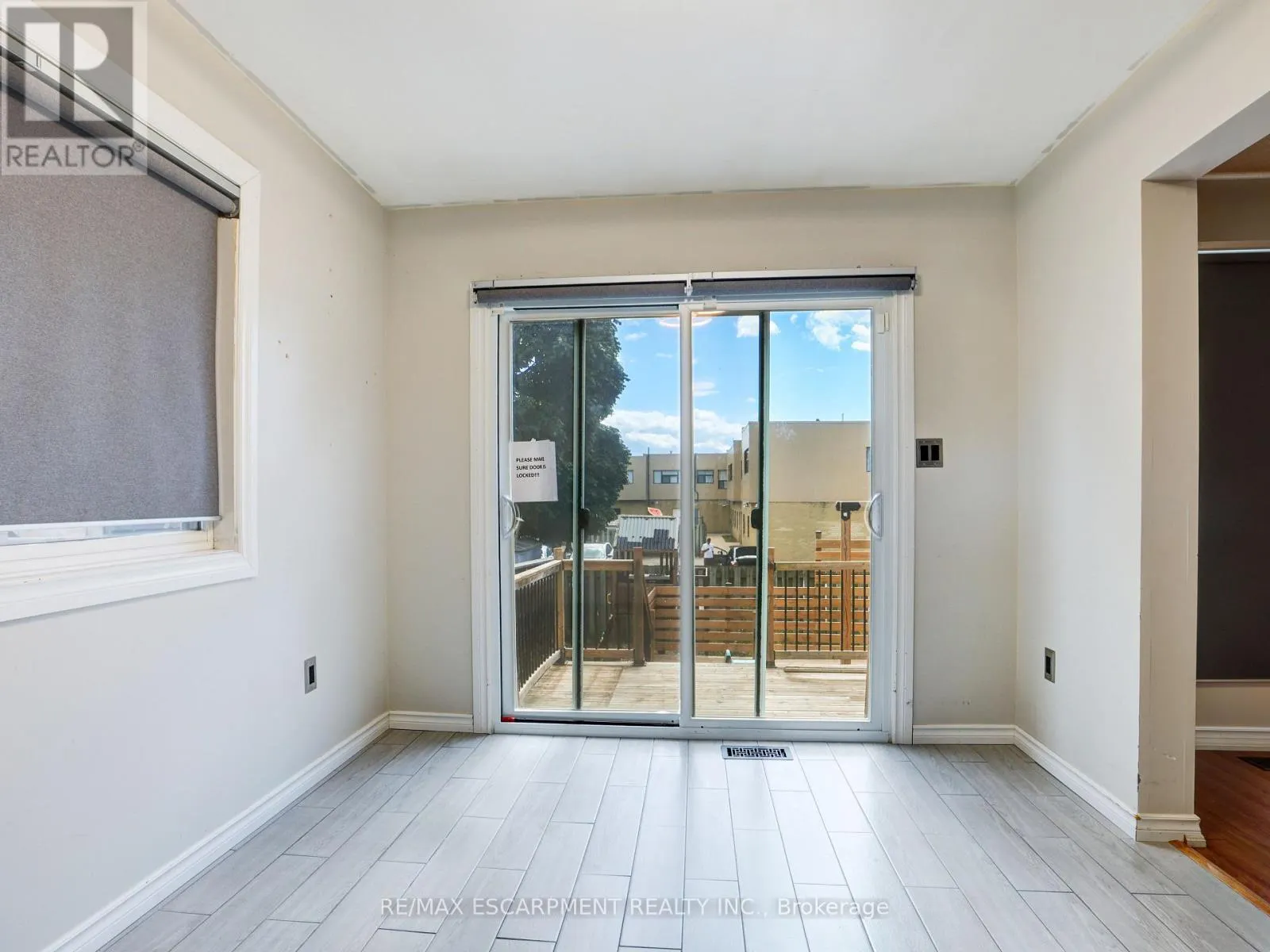 14 CHATEAU CRESCENT