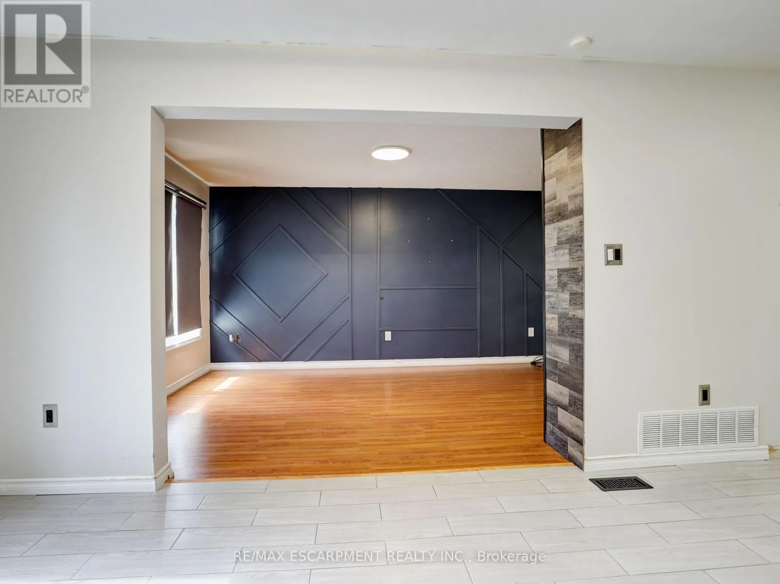 14 CHATEAU CRESCENT