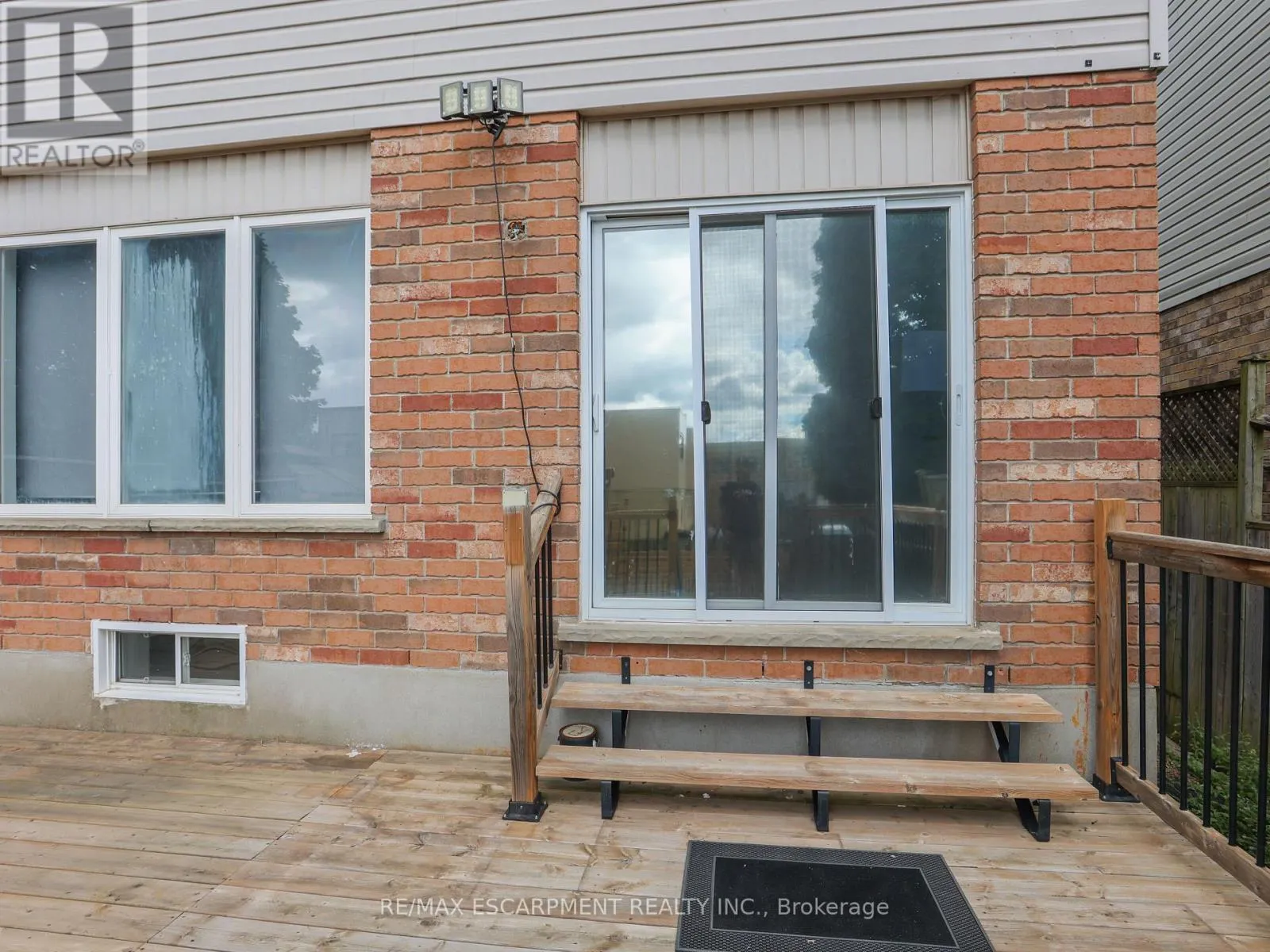 14 CHATEAU CRESCENT