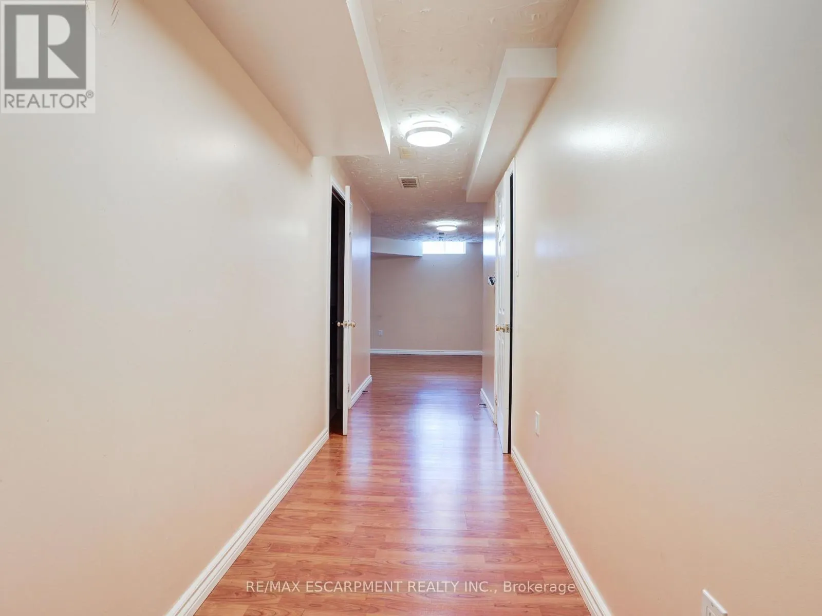 14 CHATEAU CRESCENT
