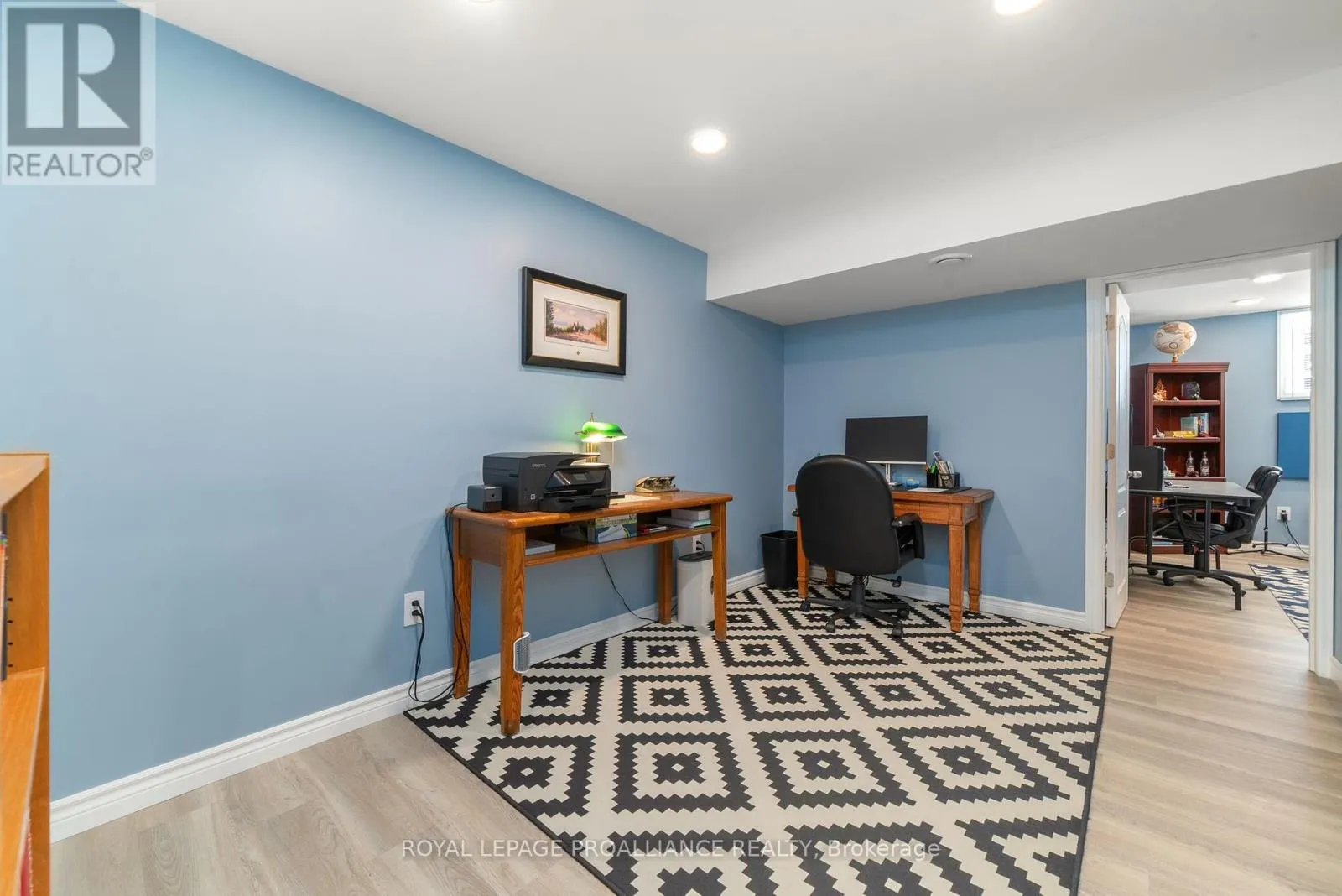 10 CONGER DRIVE
