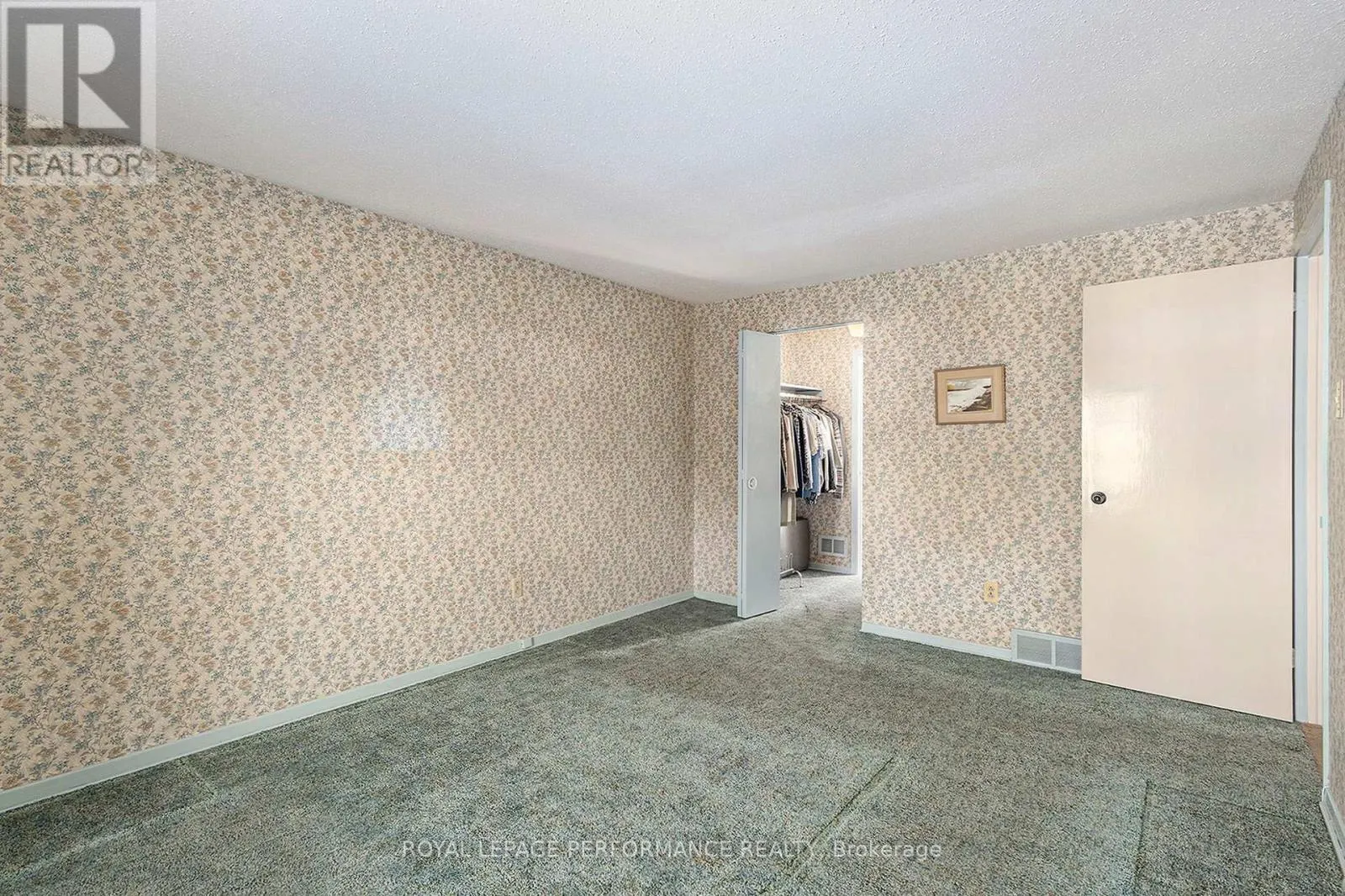 1842 PLAYFAIR DRIVE