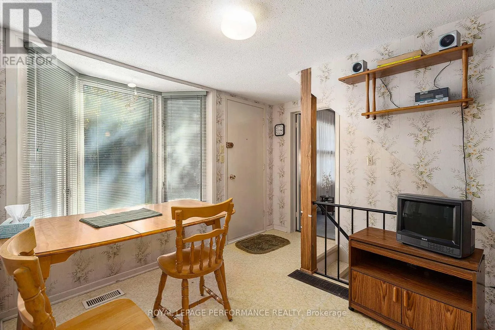 1842 PLAYFAIR DRIVE